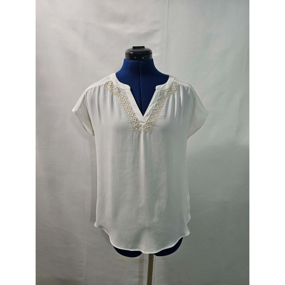 Banana Republic Women’s S/P White Embroidered V-Neck Blouse Top 100% Polyester
